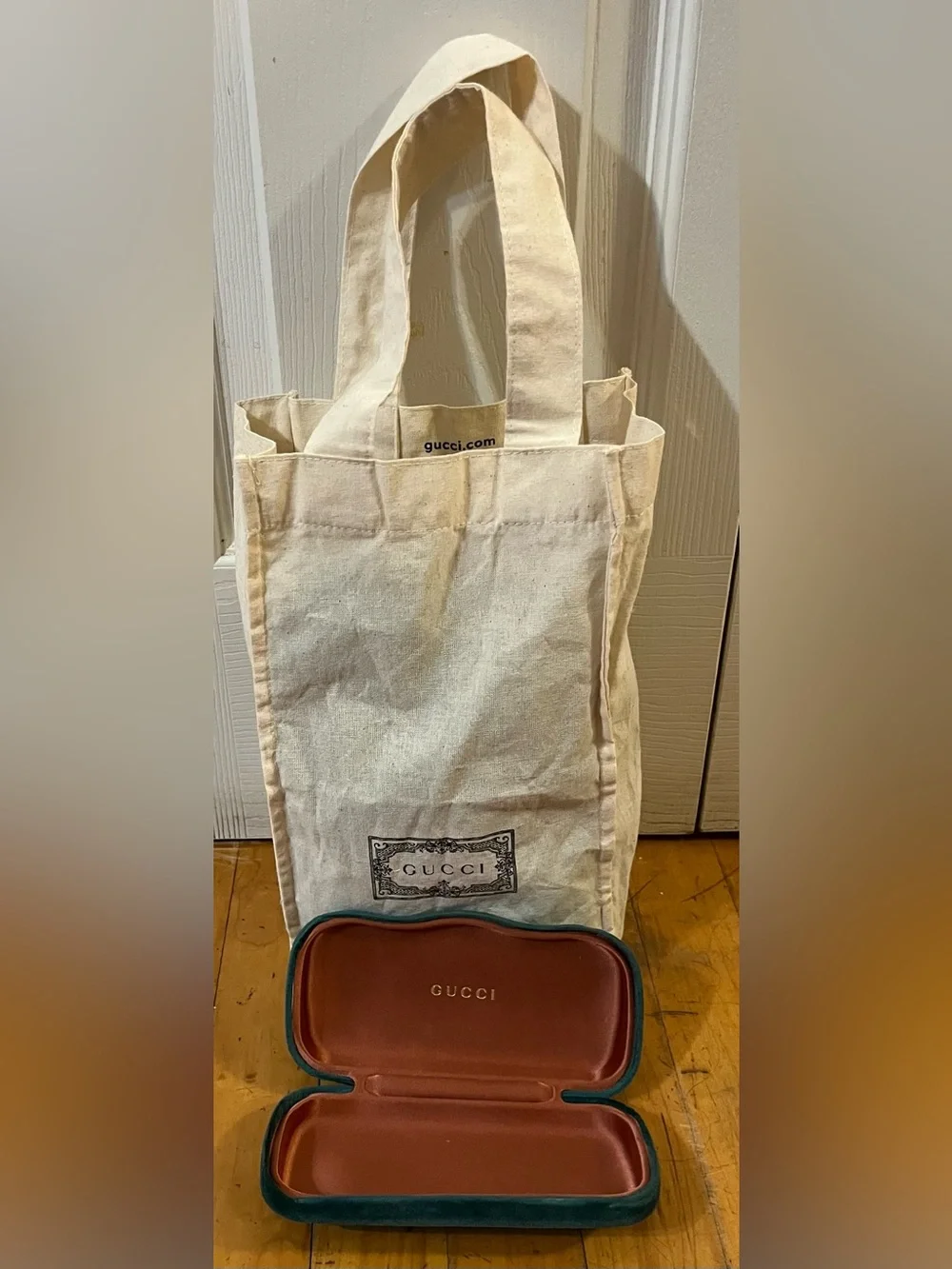 Gucci Velvet Glasses Case + Gucci Cream Reusable Small Cotton Tote Bag Bundle